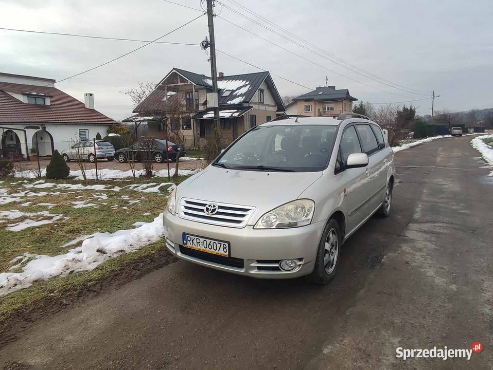 Toyota Avensis Verso 2003 Sanok sprzedam