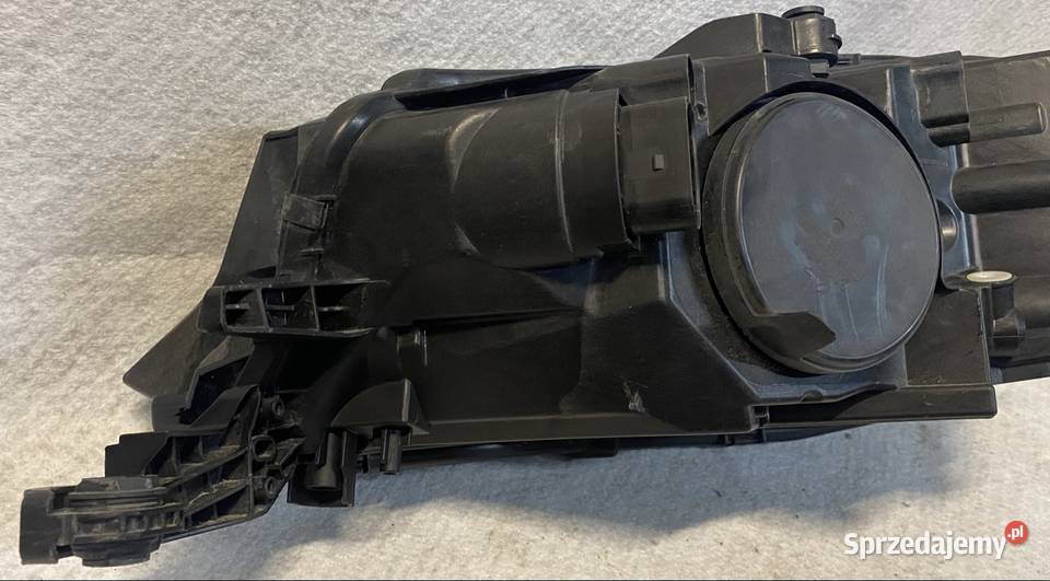 SKODA FABIA III LIFT 6V LAMPA PRAWA PRZÓD osobowe