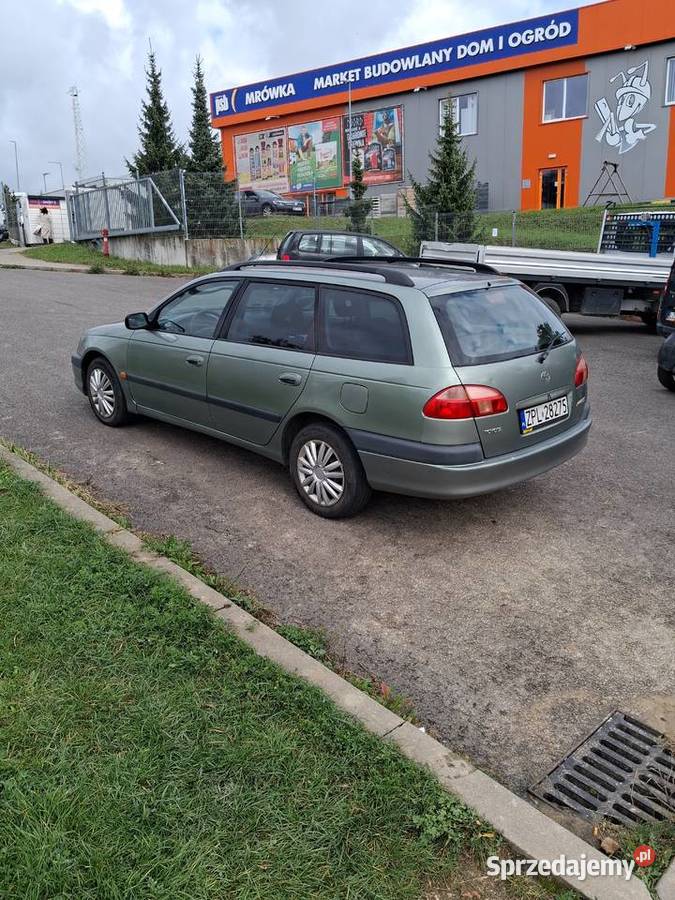 Toyota Avensis 2002r 18 vvti combi Szczecin