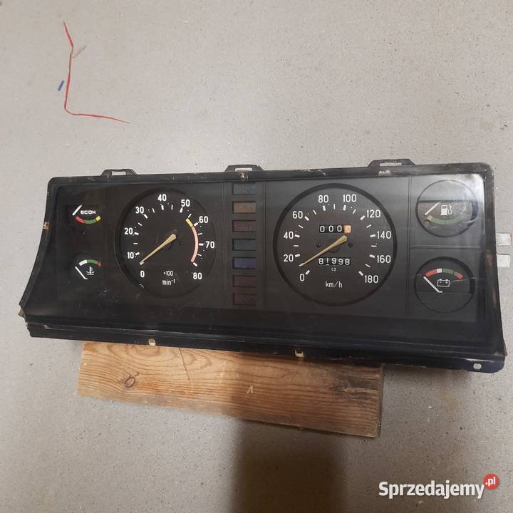 Licznik Łada 2107 z obrotomierzem Luborzyca