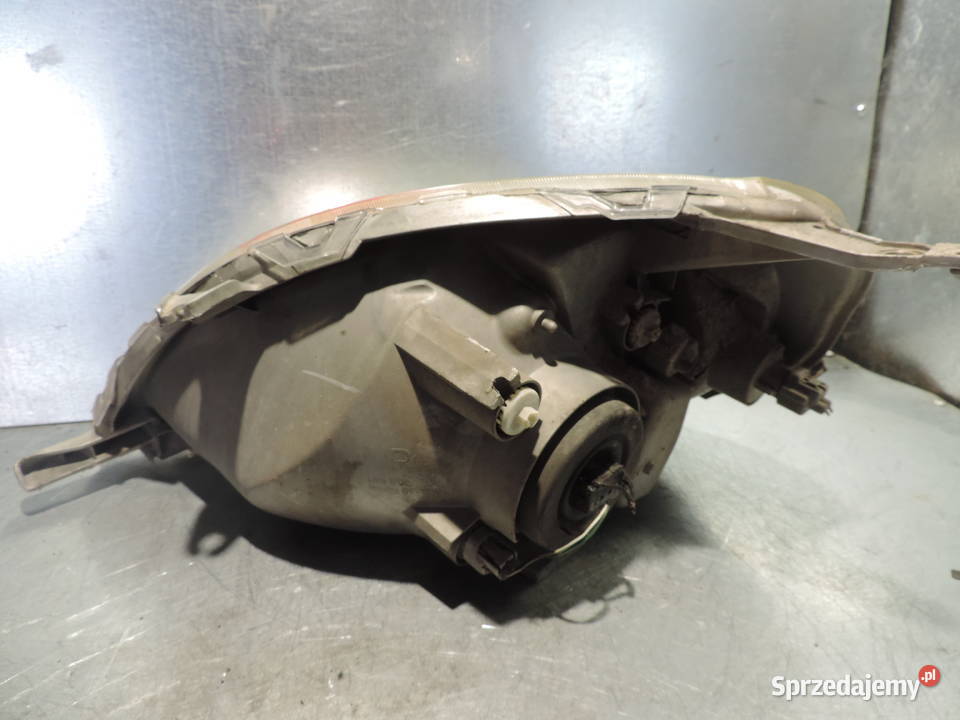 TOYOTA YARIS I 1 LAMPA PRAWY PRZÓD PRZEDNIA prawe Nowy Sącz