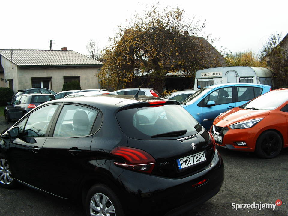 Peugeot 208 12 Etylina 2017 r Września