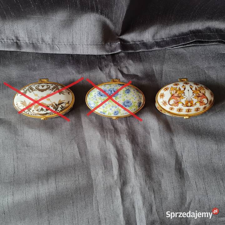 Porcelanowe szkatułkipuzderka1 dekada XXI w 1 Warszawa