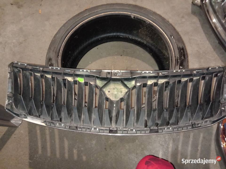 Skoda OE 1Z0853651C Grill osobowe Nowa Sól
