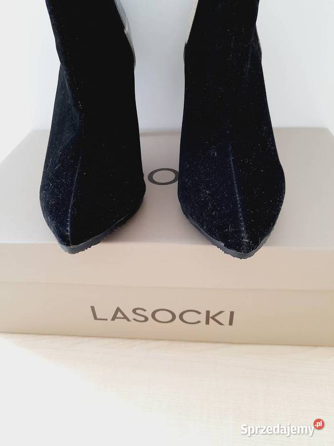 Zamszowe czarne botki Vero Cuoio 37 Bogatynia