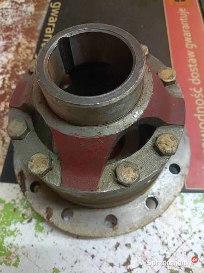 Obudowa mechanizmu przedniego napędu C385 Układ kierowniczy i oś przednia