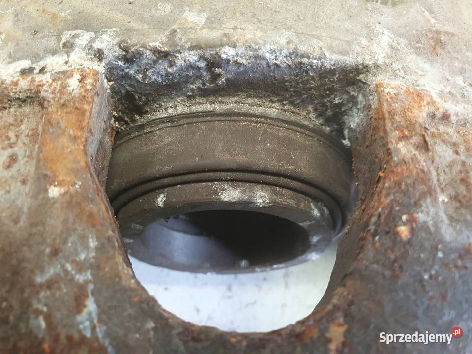 Volvo V40 II PRZEDNI ZACISK HAMULCOWY prawy Chełm