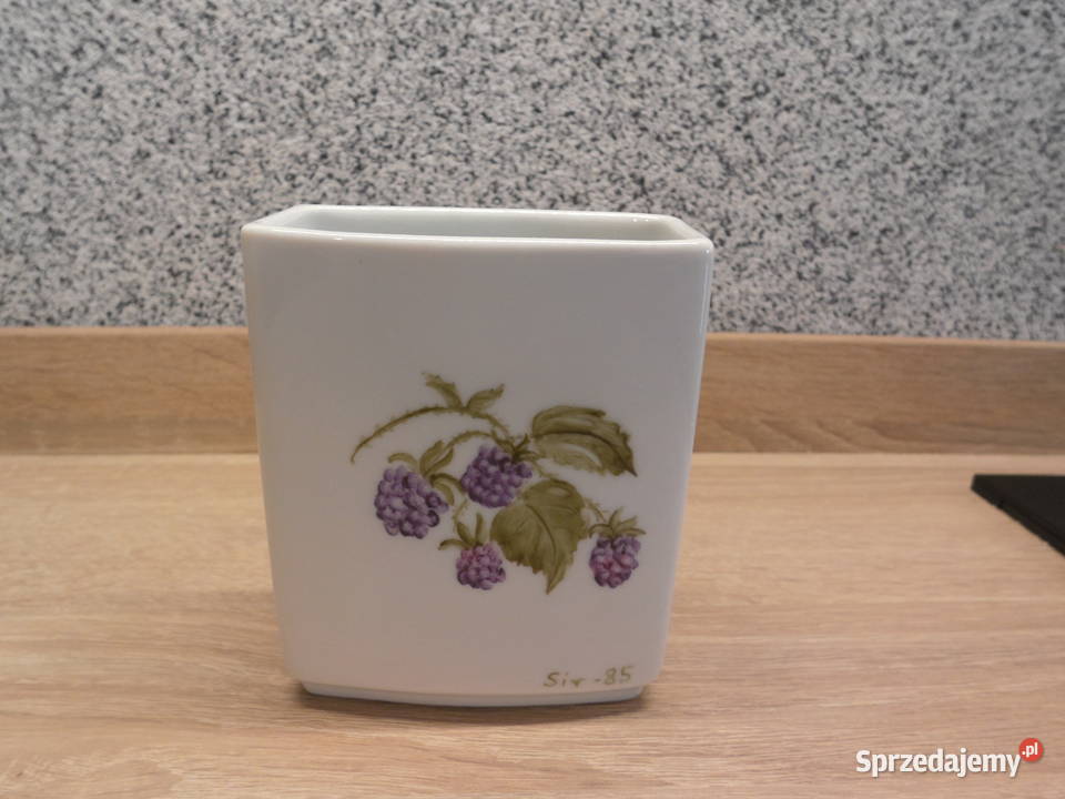 Porcelanowy wazonwazonik motyw jeżyny wielkopolskie Raszków