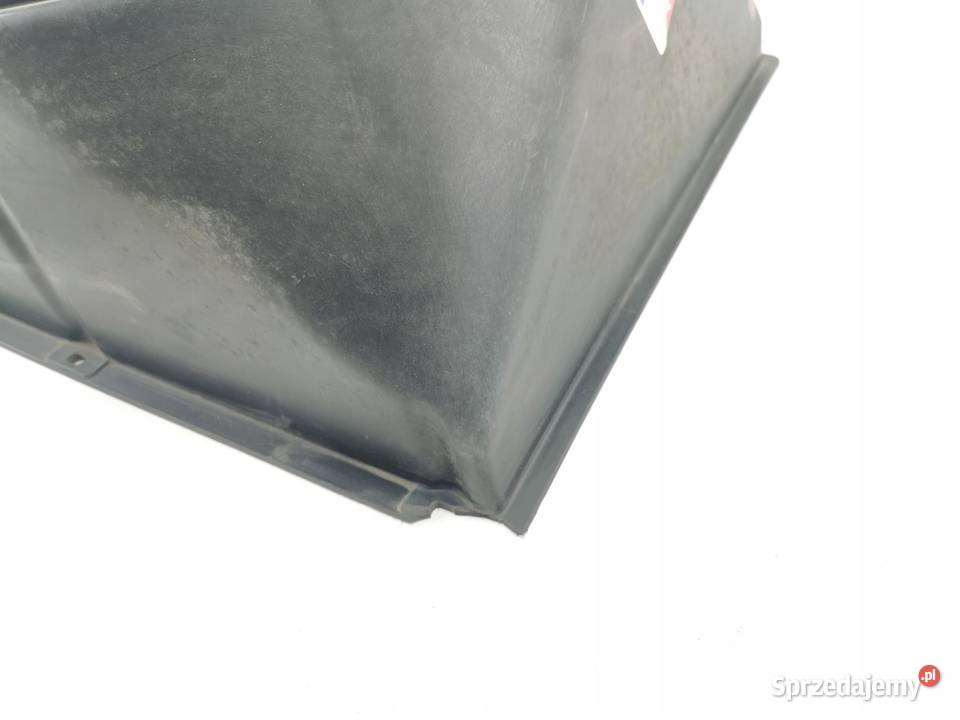 OBUDOWA WENTYLATORA CHŁODNICY IVECO DAILY 4911 Części samochodowe