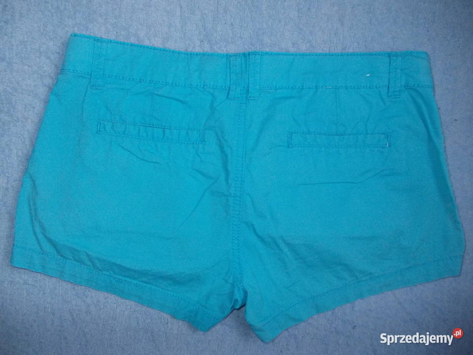 Błękitne krótkie spodenki Cubus szorty 34 Xs 152