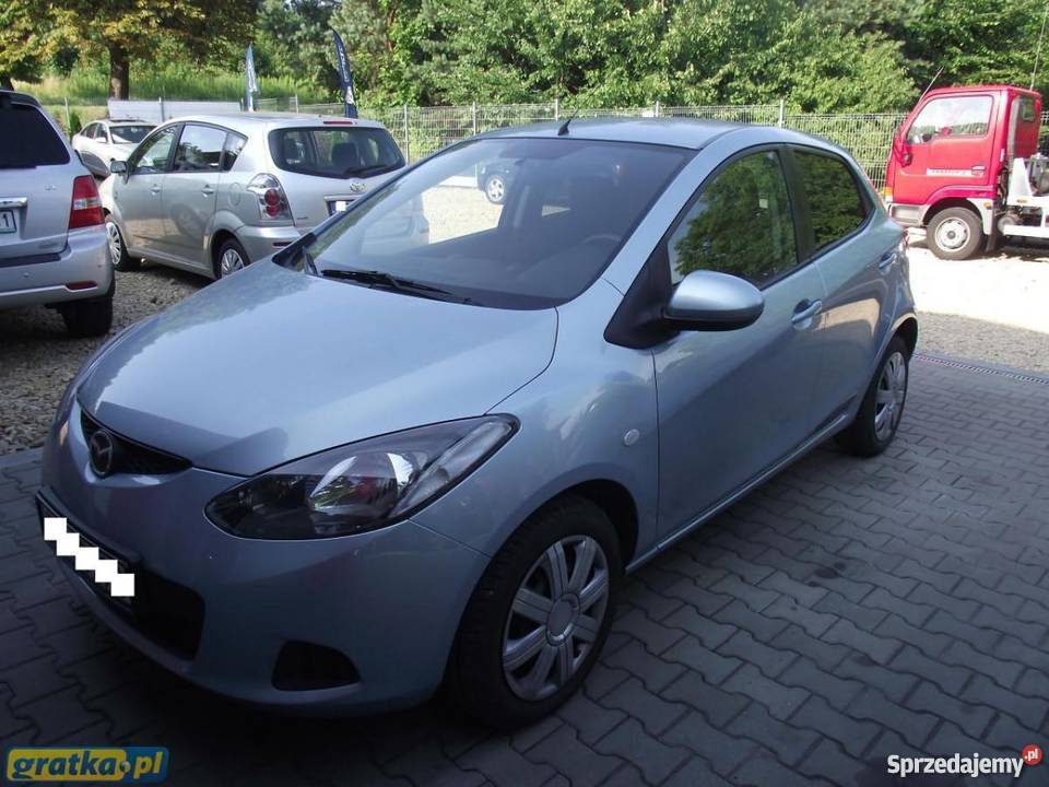 Nieuszkodzony Mazda 2 niebieski Chrzanów