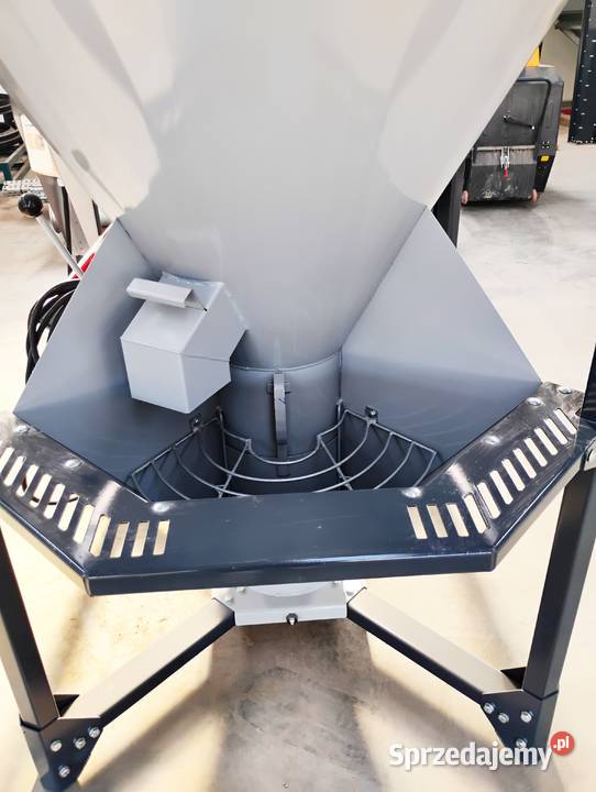 Mieszalnik do pasz MS1 tona Partynia