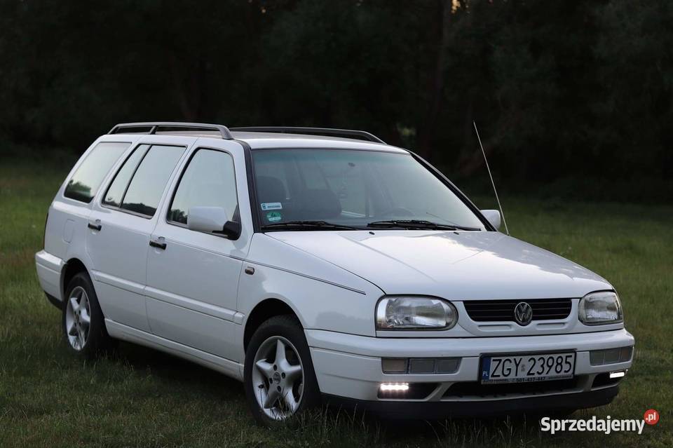 VW golf 3 98 klima mały przebiegzero rdzy 4/5 Trzebiatów sprzedam
