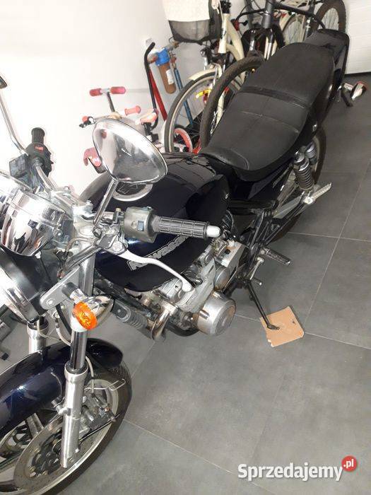 żólte tablice Kawasaki Zephyr zr550