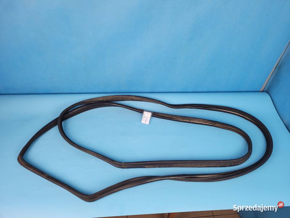 CASE IH PUMA 145 12r USZCZELKA SZYBY DRZWI Kolno