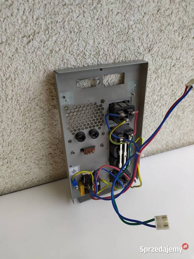 UPS gniazda zasilające z płytką kpl Olecko