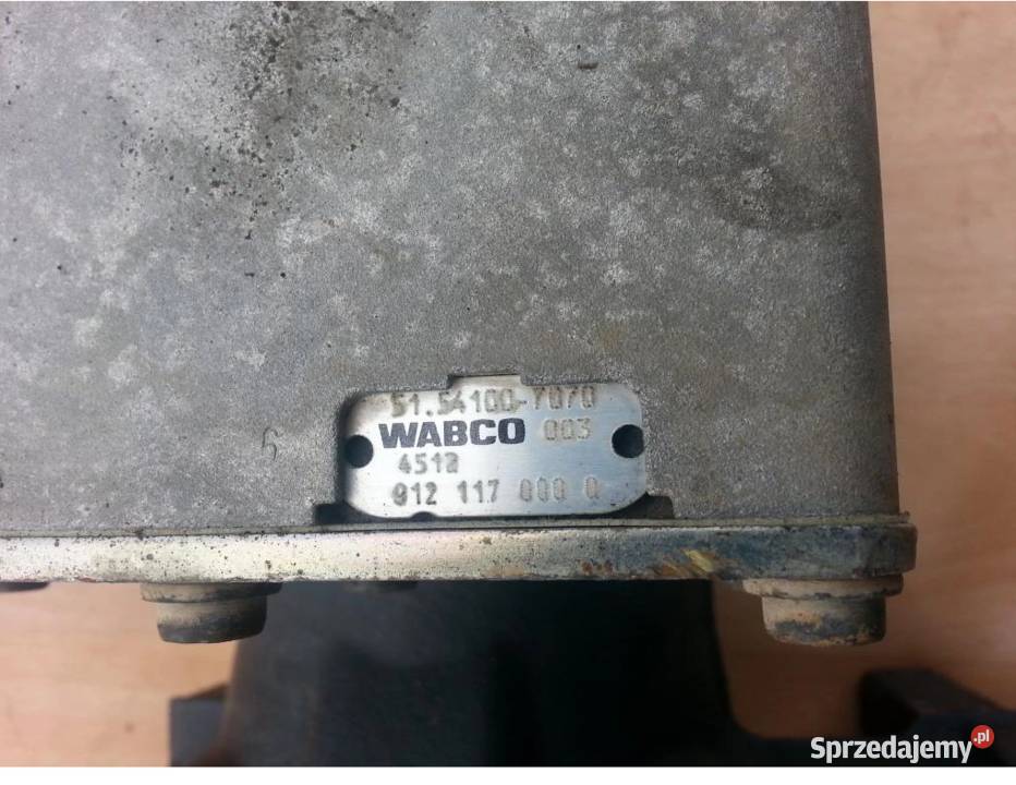 MAN TGL TGM D0836 SPRĘŻARKA POWIETRZA Kargowa