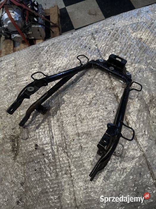 BMW C1 125 90224847 Stelaż tył mocowanie M130 Poznań