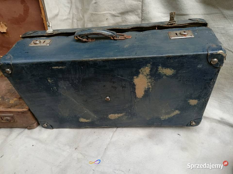 Stare walizki walizka ekspozycja retro Skarżysko-Kamienna