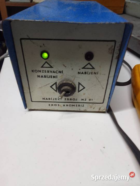 Czeski chyba prostownik do akumulatorów 12volt Prostowniki i kable rozruchowe Kraków