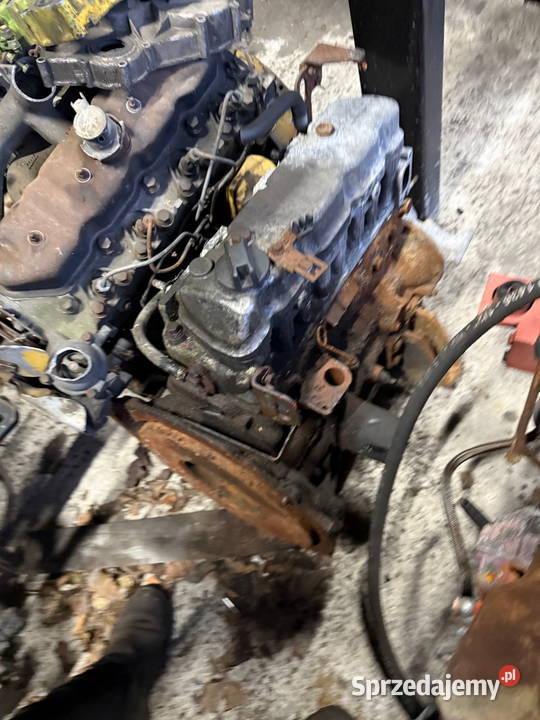 silnik 4cylindrowy NISSAN K25 K25 Nissan Datsun Wózki widłowe Działoszyn