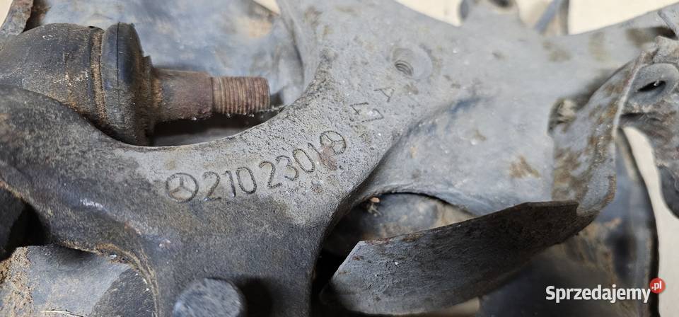 Zwrotnica prawy przód mercedes w210 2102301 Zbąszyń sprzedam