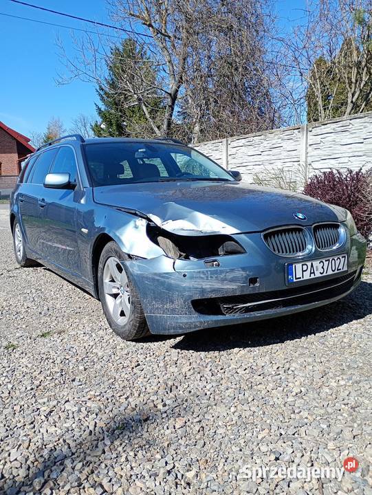 BMW 5 e61 520d 2009r uszkodzona światła przeciwmgielne Dębowa Kłoda