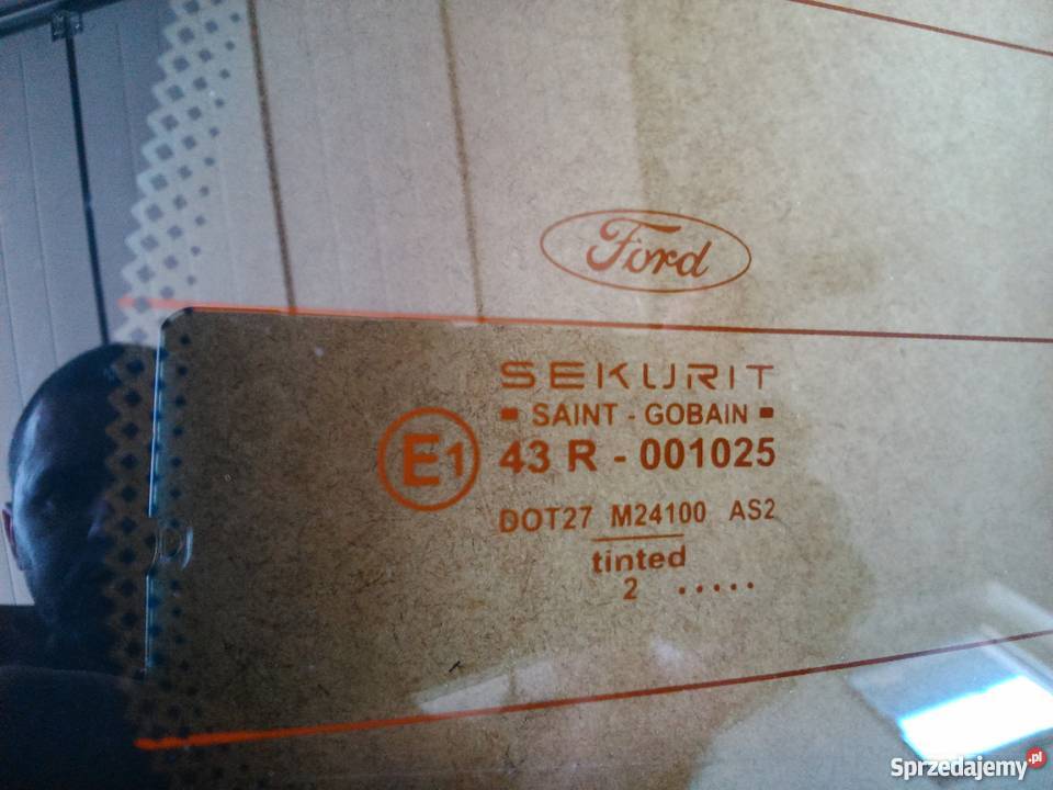 Fokus kombi 2002 szyba kombi Koniaczów
