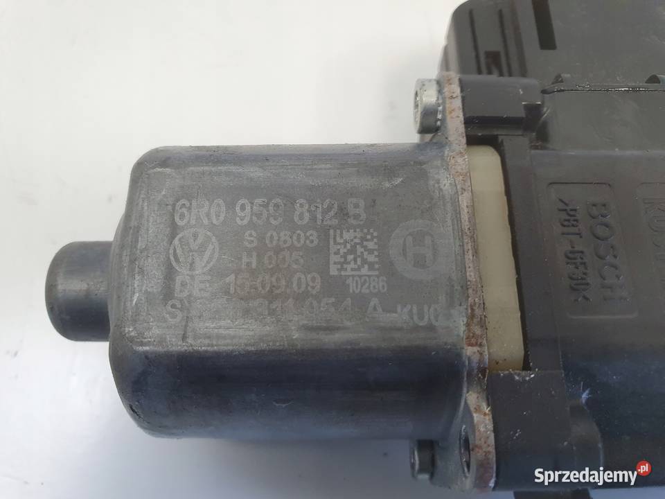 VW Polo V 6R 0917r SILNICZEK SZYBY prawy tył Chełm