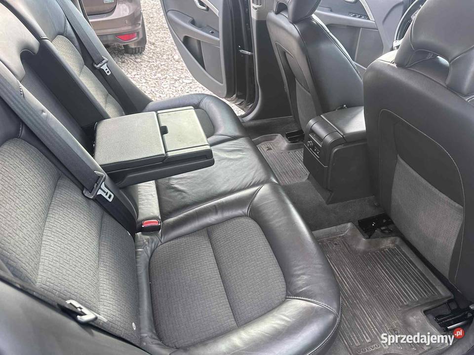 Volvo V70 Produkcji 2010 Bezwypadkowy Ładna