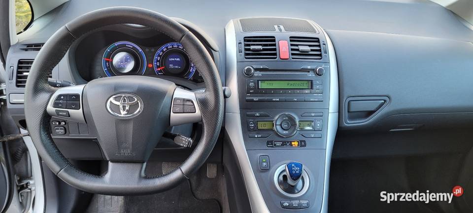 Toyota auris hybryda 18 zadbana 1 właściciel hybryda Auris Ostrowiec Świętokrzyski