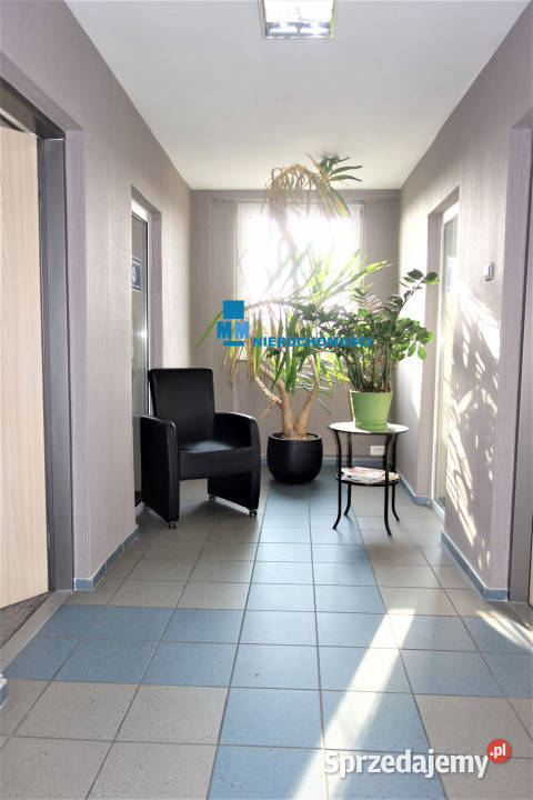 Magazyn do wynajęcia Katowice A4 2 bramy biura