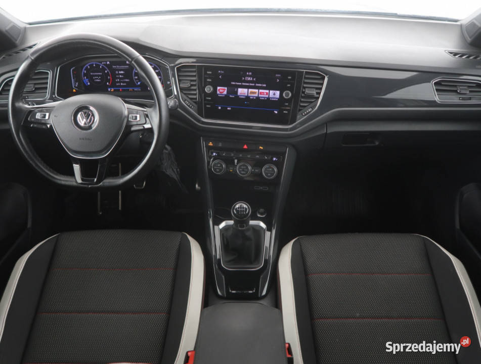 VW TRoc 15 TSI manualna sprzedam