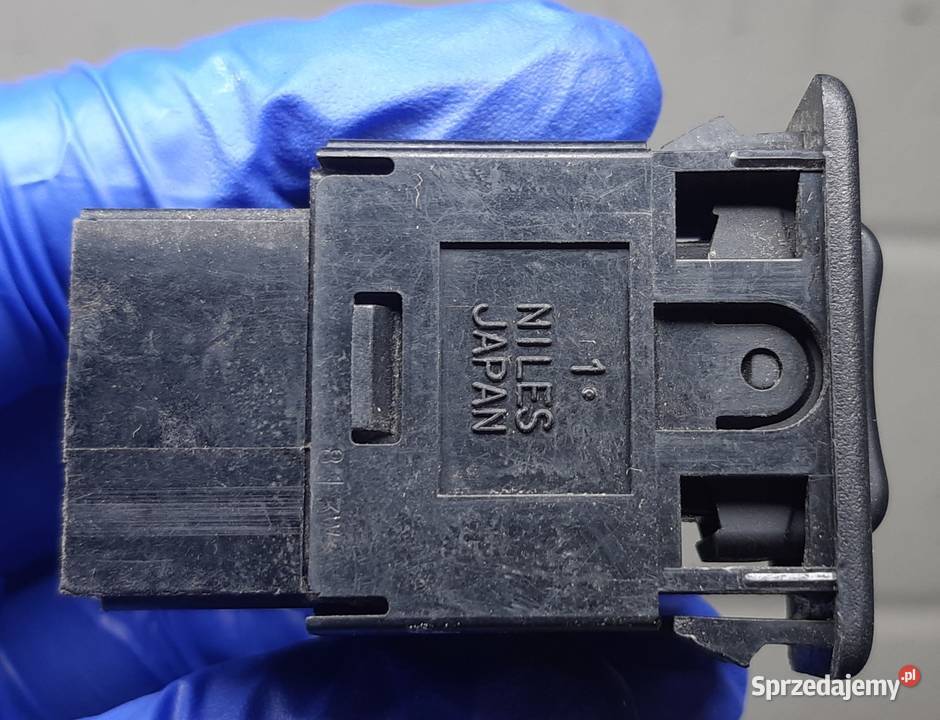 PRZEŁĄCZNIK WŁĄCZNIK PRZYCISK STABI NISSAN