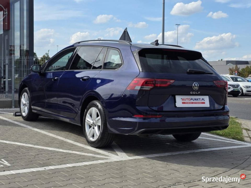 Volkswagen Golf 2023r FV23 niski przebieg salon
