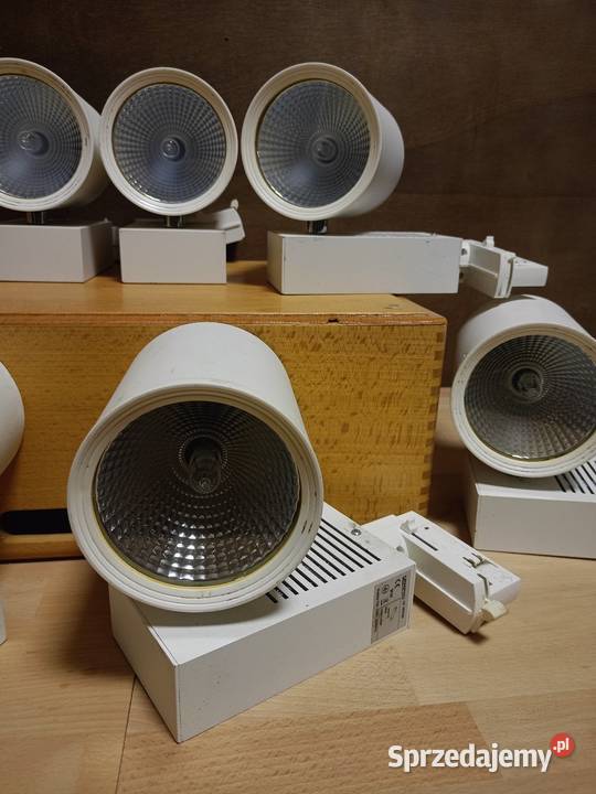 Lampy szynowe firmy Lamp83 serii SP5785 8 Nowa Sól