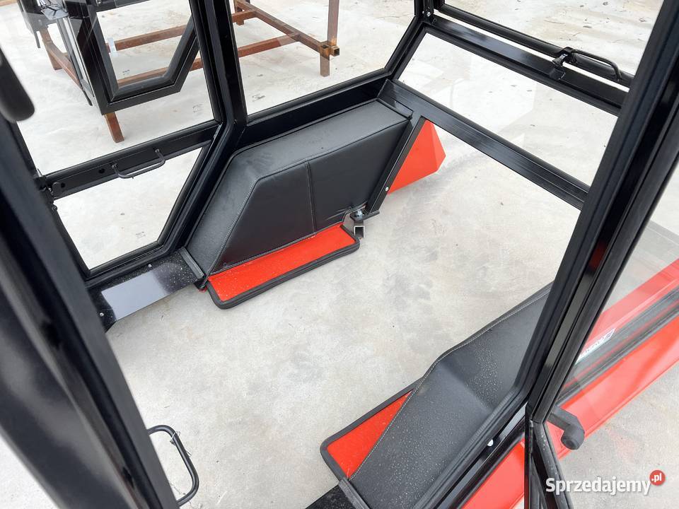 Kabina ciągnikowa kabina Ursus C330 C360 MF235 Sochaczew