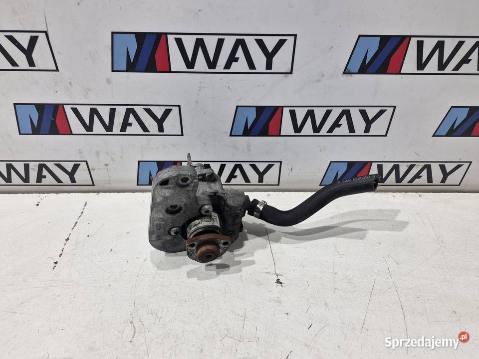6788838 BMW E84 E90 E91 E92 POMPA WSPOMAGANIA