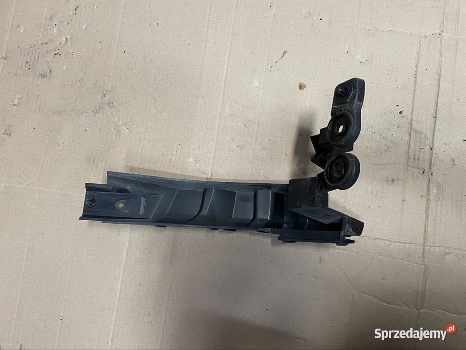 Ślizg zderzaka tył Jaguar fpace x761 Szczecin