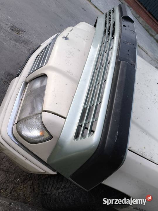 Mercedes W124 zderzak przedni szeroka listwa z Skarżysko-Kamienna