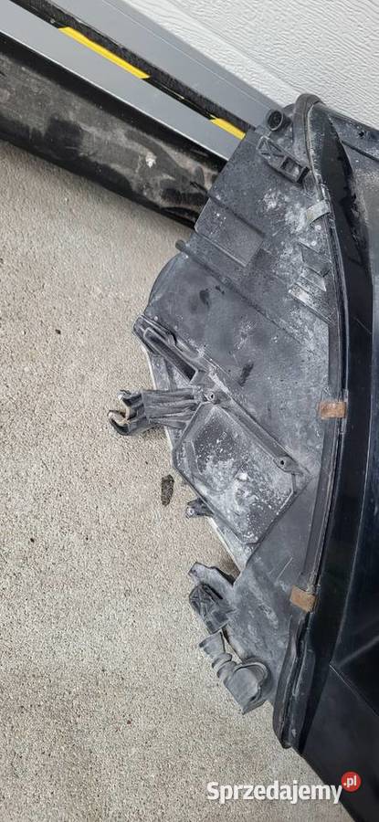 Sprzedam lampy audi a4b8 osobowe podkarpackie Narol sprzedam