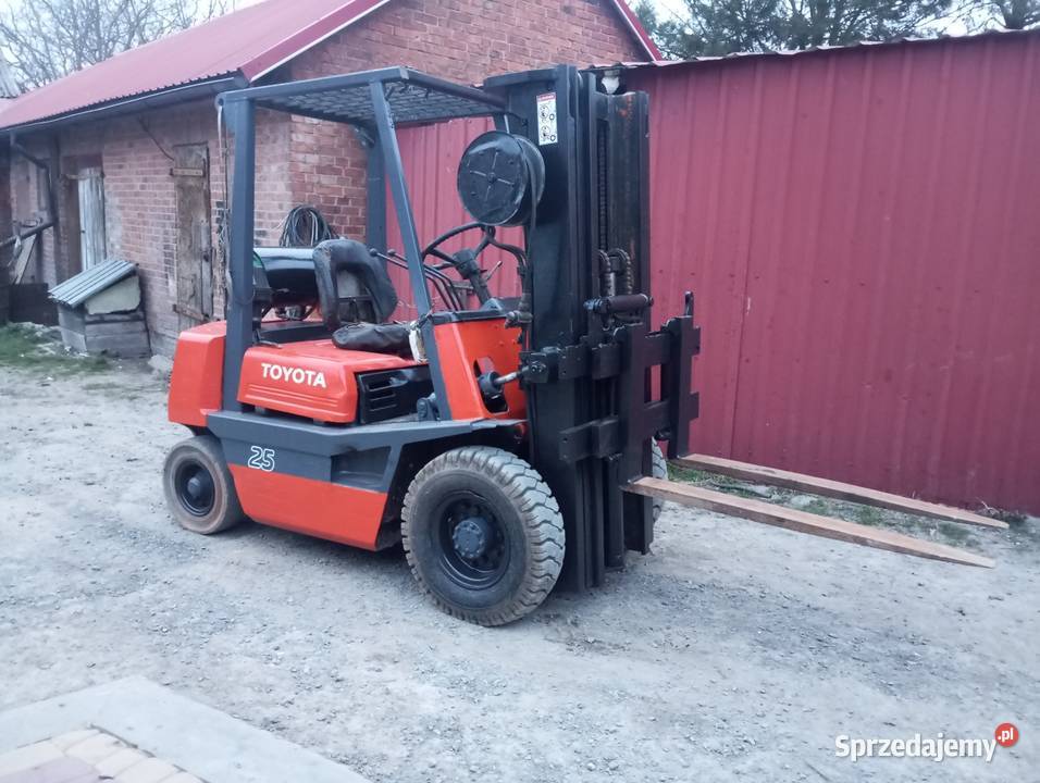 Wózek widłowy Toyota Triplex