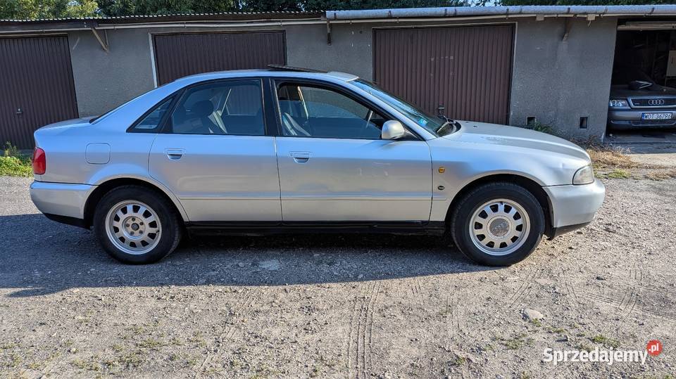 Audi A4 B5 18 benzyna 125 1997r centralny zamek Rejowiec Fabryczny