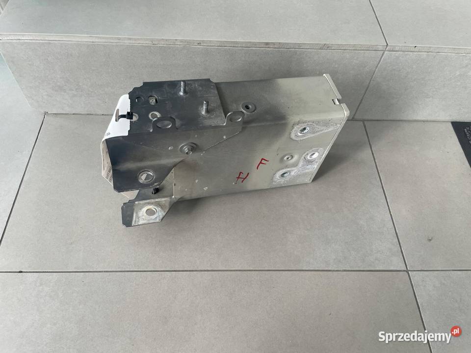 VOLVO V70 III 08r mocowanie strefy zgniotu prawe osobowe Suków