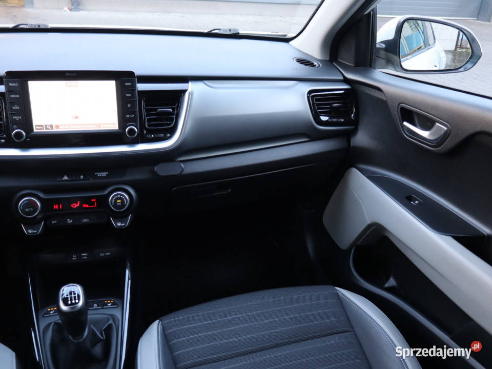 Kia Stonic 10 TGDI czujnik parkowania