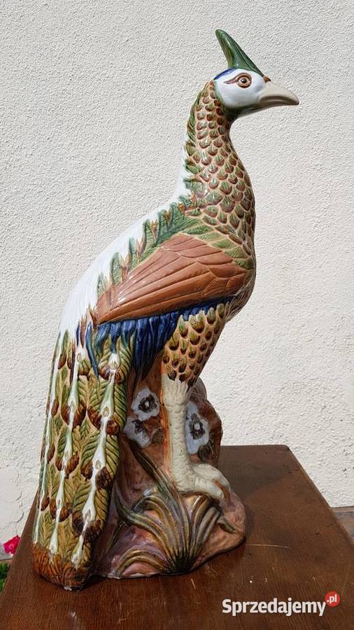 Figura rzeźba kazuar majolika włoska przed 1950 Orneta