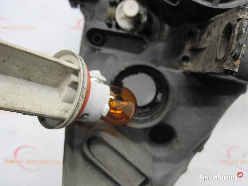 BMW E88 08r lampa lewa przód 7193389 ANGLIK Kielce