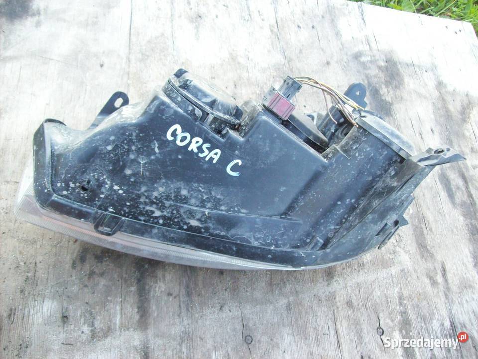 Corsa C Lampa prawa przednia prawy przod TYC prawe Lampy przednie
