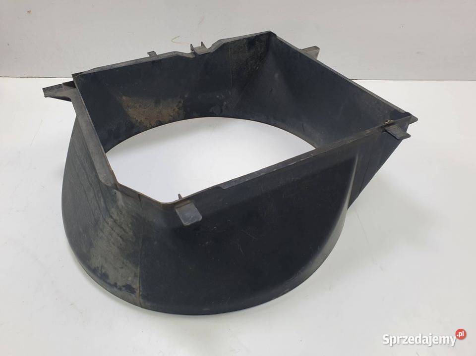 OBUDOWA WENTYLATORÓW MERCEDES BENZ W124 osobowe kujawsko-pomorskie Lipno