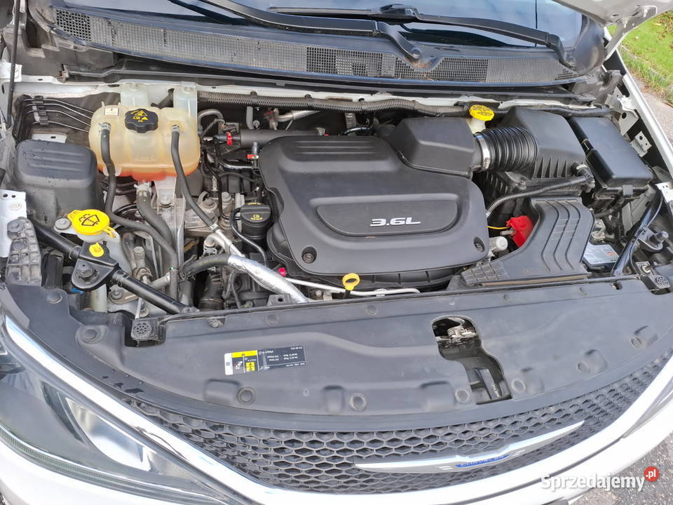 Chrysler Pacifica 2018 36 V6 benzyna Pacifica Brzeszcze